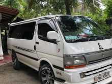 Toyota Dolphin 1991 Van