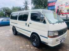 Toyota Dolphin 1991 Van