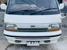 Toyota Dolphin 1991 Van