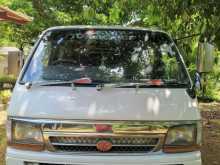 Toyota Dolphin 1992 Van