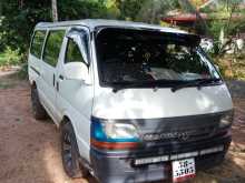Toyota Dolphin 1992 Van