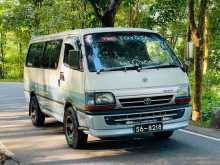 Toyota Dolphin 1992 Van