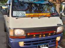 Toyota Dolphin 1992 Van