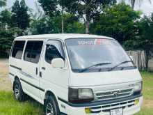 Toyota Dolphin 1992 Van