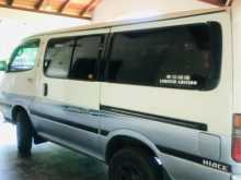 https://riyasewana.com/uploads/toyota-dolphin-1993-1112032913002.jpg