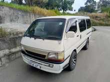 Toyota Dolphin LH102 1993 Van