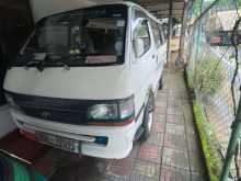Toyota Dolphin 1993 Van
