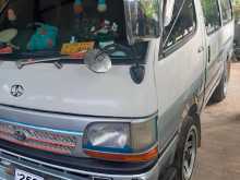 Toyota Dolphin 1993 Van