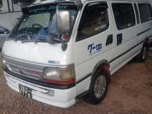 Toyota Dolphin 1993 Van