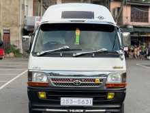 Toyota Dolphin 1994 Van
