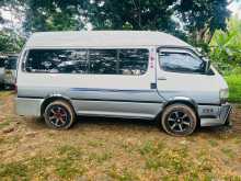 Toyota Dolphin 1998 Van