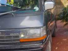 Toyota Dolphin 1994 Van