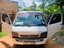 Toyota Dolphin 1995 Van