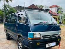 Toyota Dolphin 1995 Van