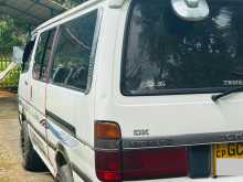 Toyota Dolphin 1995 Van