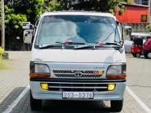 Toyota Dolphin 1995 Van