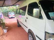 Toyota Dolphin 1995 Van