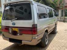 Toyota Dolphin 1996 Van