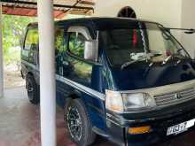 Toyota Dolphin 1996 Van