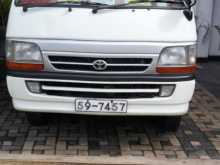 Toyota Dolphin 1997 Van