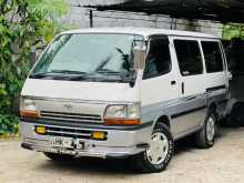 Toyota Dolphin 1997 Van