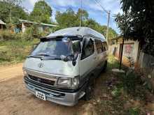 Toyota Dolphin 1997 Van