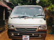 Toyota Dolphin 1997 Van