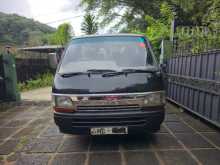 Toyota Dolphin 1998 Van