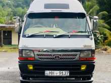 Toyota Dolphin 1998 Van