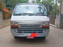 Toyota Dolphin 1998 Van