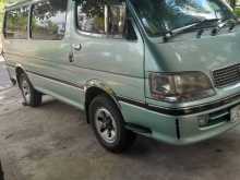 Toyota Dolphin 1998 Van