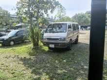 Toyota Dolphin 1998 Van