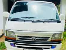 Toyota Dolphin 1999 Van