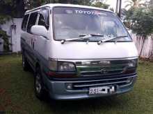 Toyota Dolphin 1999 Van