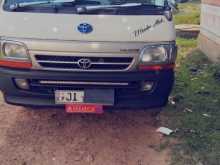 Toyota Dolphin 2000 Van