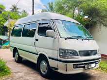 Toyota Dolphin 2002 Van