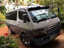 Toyota Dolphin 2002 Van