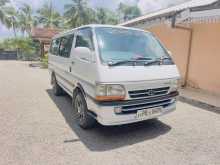 Toyota Dolphin 2002 Van
