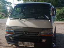Toyota Dolphin 2002 Van