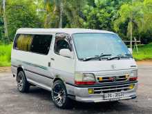 Toyota Dolphin 2002 Van