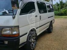 https://riyasewana.com/uploads/toyota-dolphin-2003-221849291286365.jpg