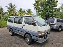 Toyota Dolphin 2003 Van