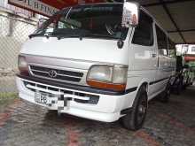 Toyota Dolphin 2003 Van