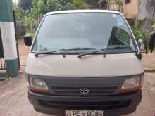 Toyota Dolphin 2003 Van