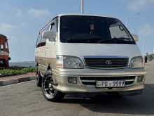 Toyota Dolphin 2004 Van