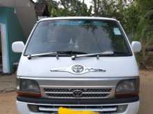 Toyota Dolphin 2004 Van