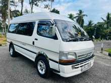 Toyota Dolphin 2003 Van