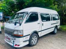 Toyota Dolphin 2002 Van