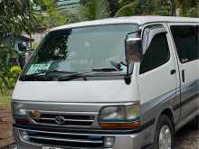 Toyota Dolphin 1997 Van