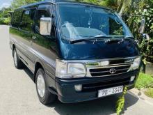 Toyota Dolphin 2002 Van